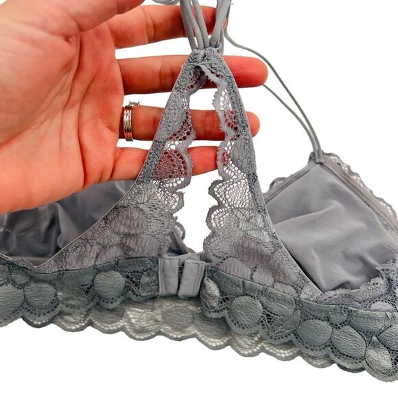 Aerie Gray floral lace racerback bralette - Picture 2 of 3